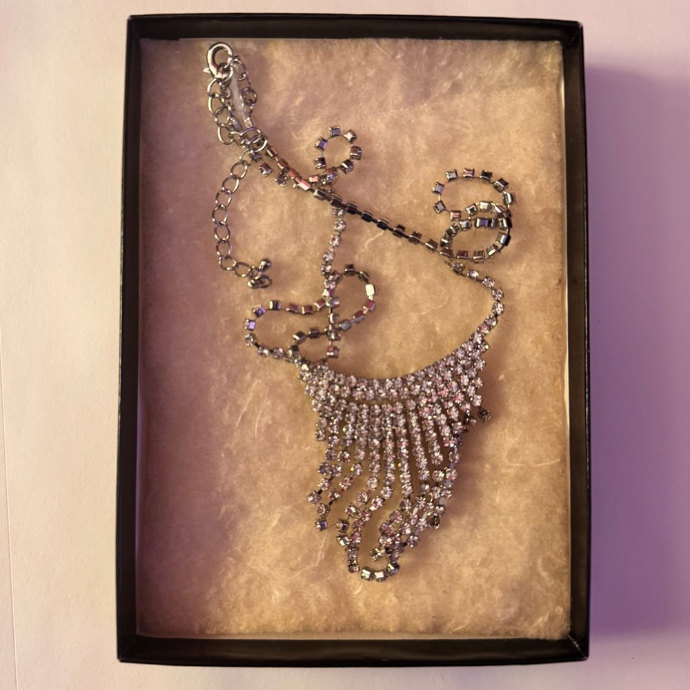 FREE🌟 Diamond Crystal Waterfall Fringe Silver Tone Rhinestone Statement Necklace - Picture 4 of 4